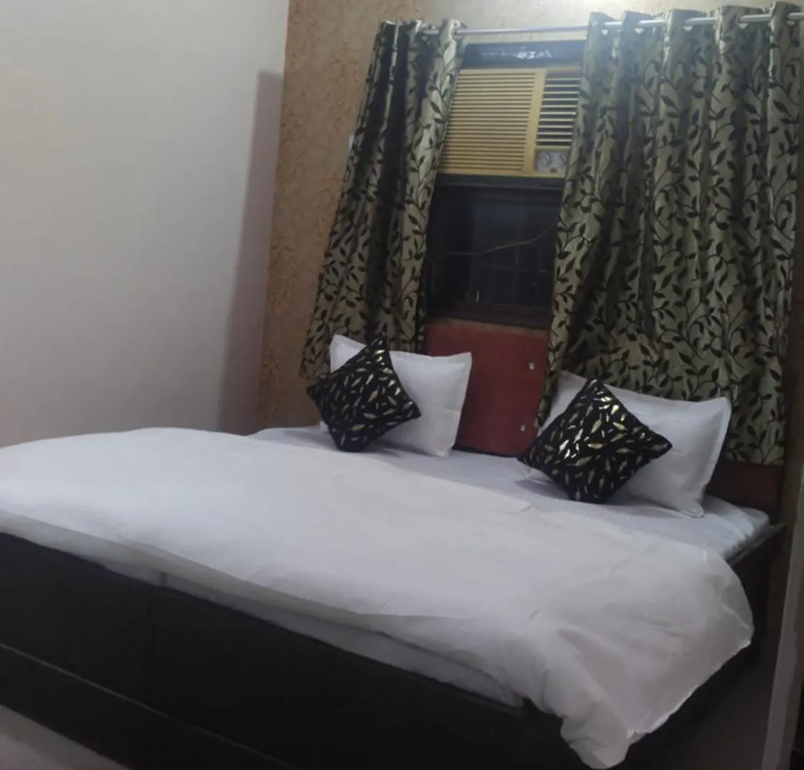 Hotel Dream Taj Family Rooms 200Mtr From Taj Mahal Agra  0*, Agra (Uttar Pradesh) India